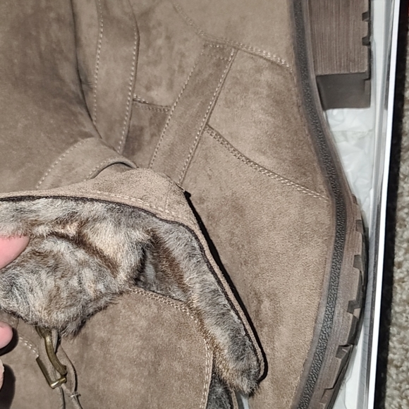 Boots - Picture 1 of 4